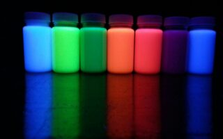 diferencias fluorescentes fosforescentes